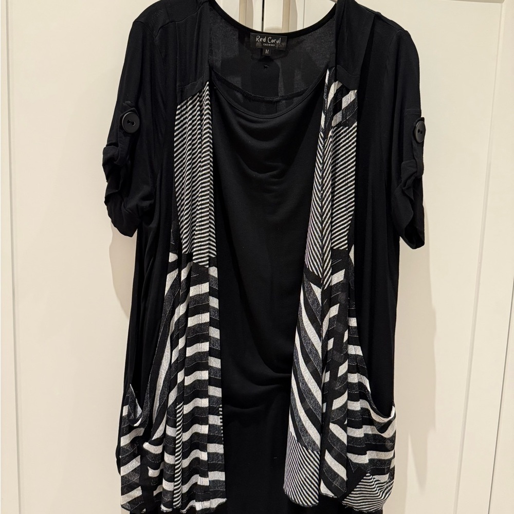 Black and White Tunic top